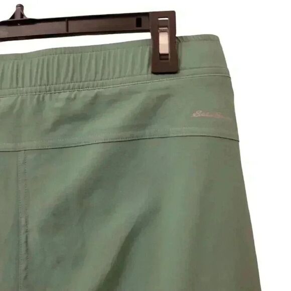 Eddie Bauer Women's Green Poly/Spandex Christine Skort - Picture 6 of 13
